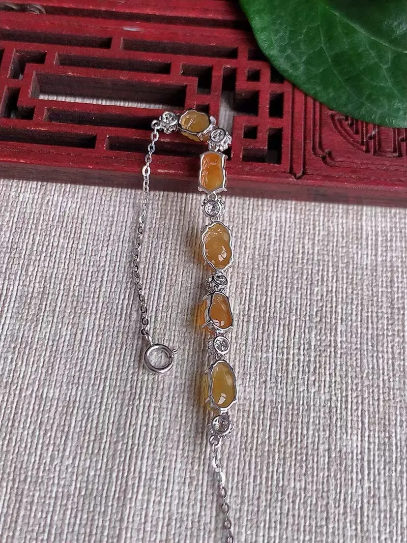 天然A货翡翠冰种18K钻镶嵌黄翡招财金蟾手链尺寸8.4×5.2×4mm 重量3.19g 0419