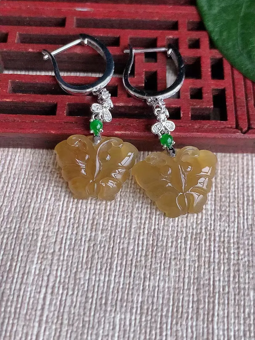 天然A货翡翠18K金伴钻镶嵌黄翡蝴蝶耳坠 尺寸11.8×15.4×3.6mm 重量4.87g 0426