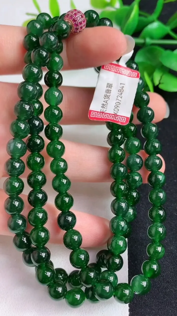 天然A货翡翠货蓝水圆珠项链108颗，尺寸6.8，重量:56.55g4月28日
工厂直销收藏佳品,种好
