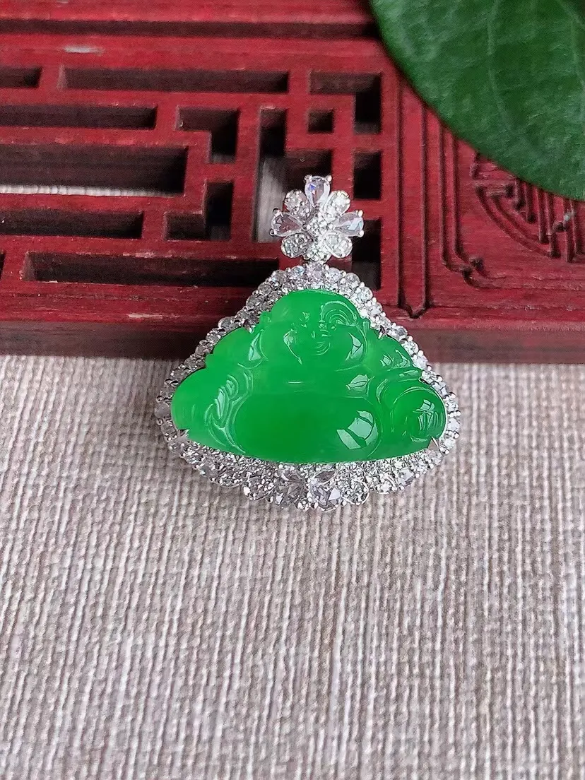 天然A货翡翠18K金阳绿佛公吊坠尺寸26.3×24.3×10.6裸石13×21m量5.28g 042
