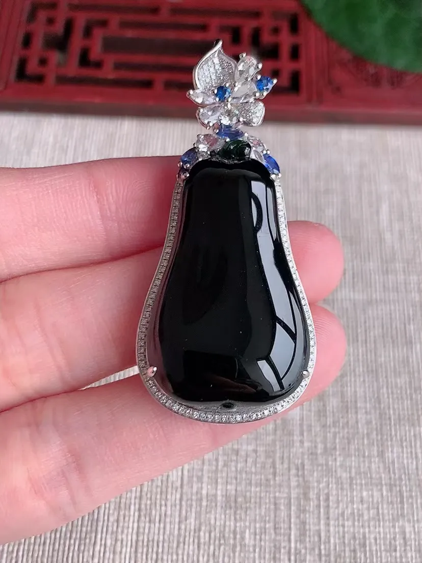 天然A货翡翠18K金墨翠福瓜吊坠 打灯全透尺寸50.4×22.7×10.6裸石33.5×20m量12