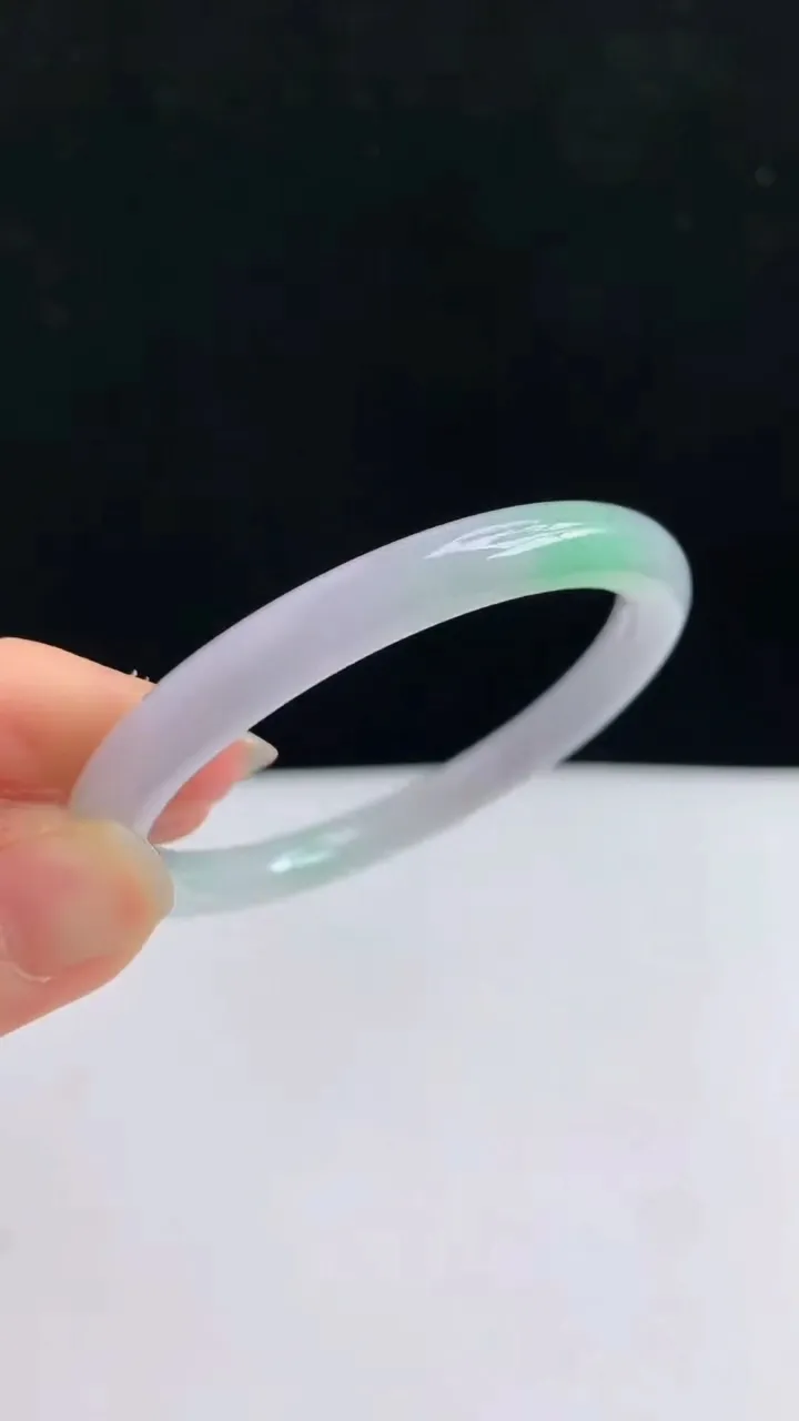 圈口50-51翡翠a圆条手镯尺寸51-6.6，重量:23.25g4月29日