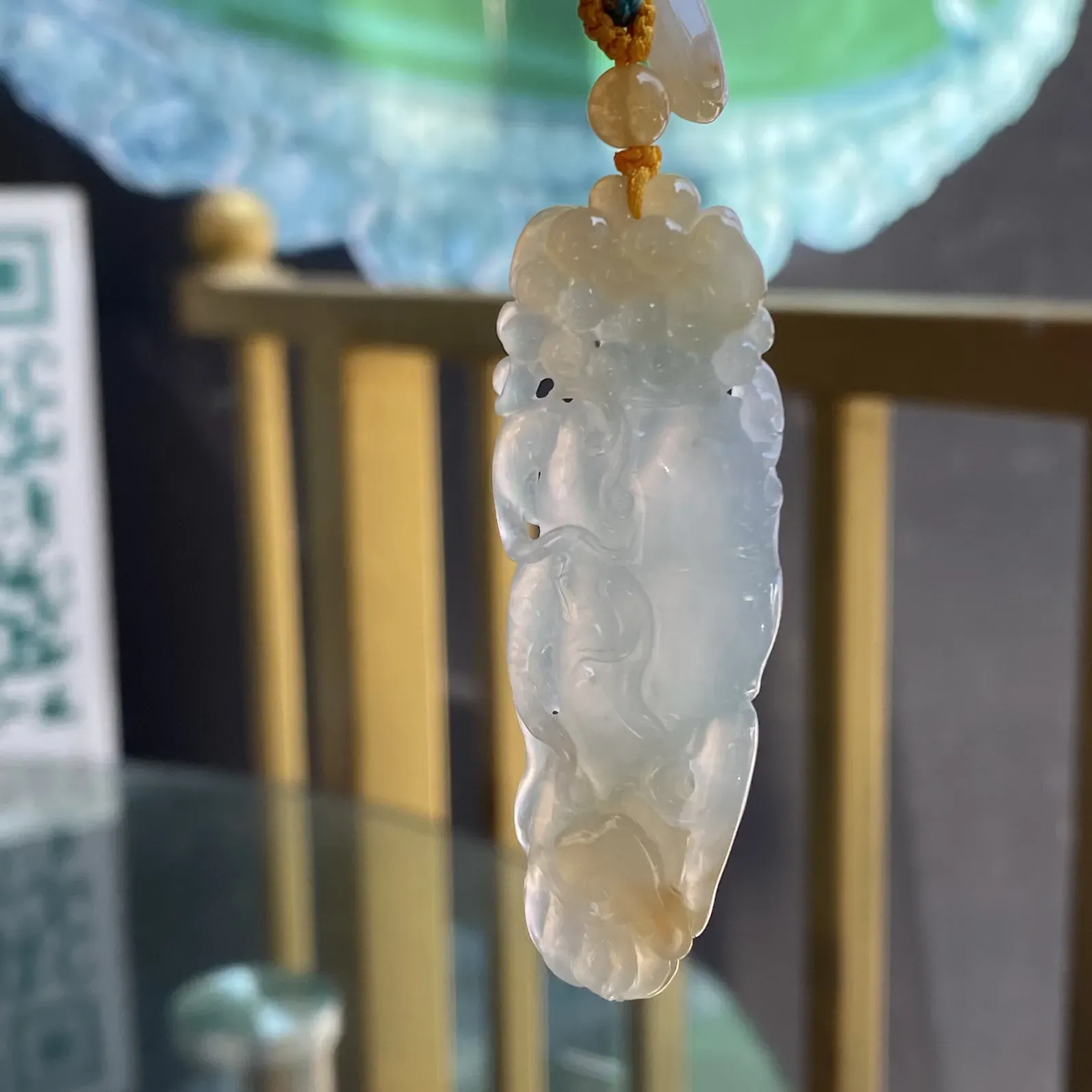 推荐【翡翠冰糯种黄色如意人参】人生如意，天然黄翡，冰润细腻大件厚装，品相佳，彰显个性，超值～～