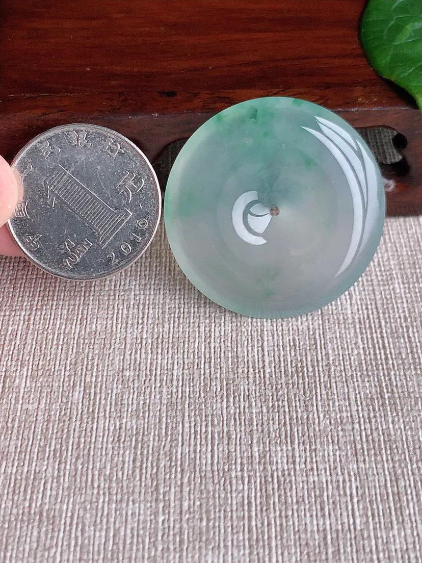 缅甸a货翡翠ddj老坑高冰种飘花大平安扣吊坠  整体35.6×5.8mm 16.00