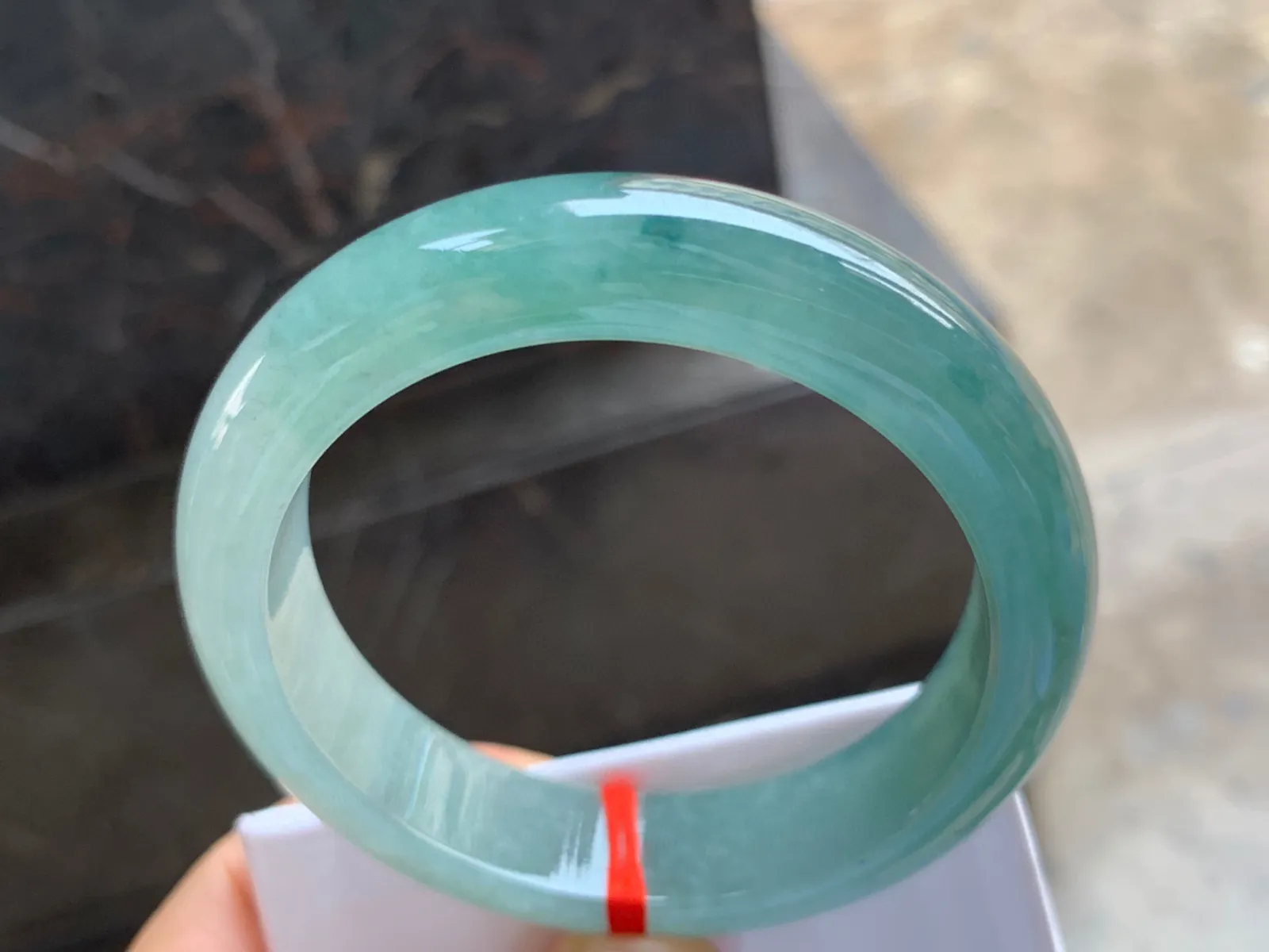 56-14-9mm
油青手镯 底子细腻