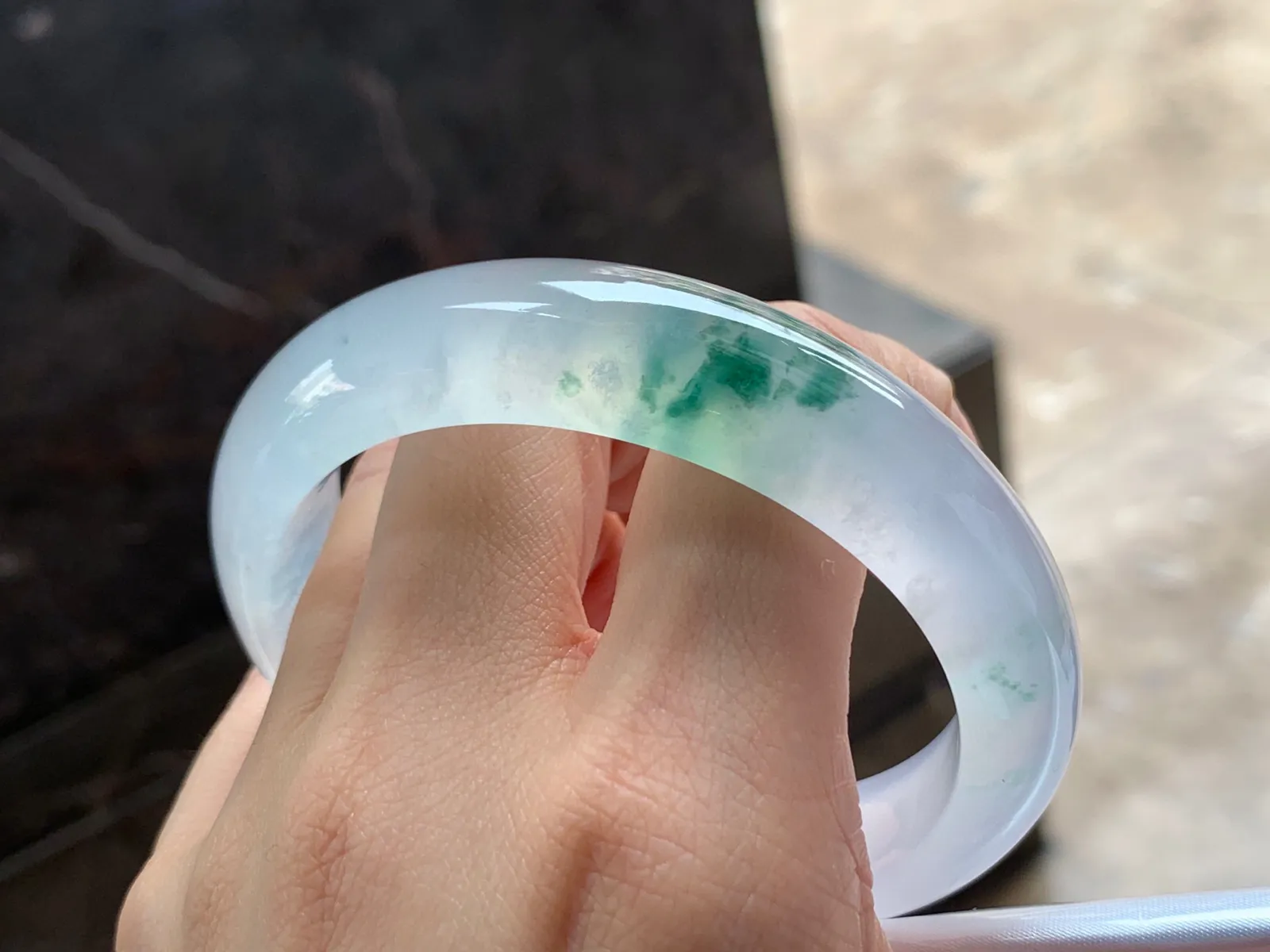 飘花大圈手镯，种老水足，花色漂亮，59.8/14.8/9mm