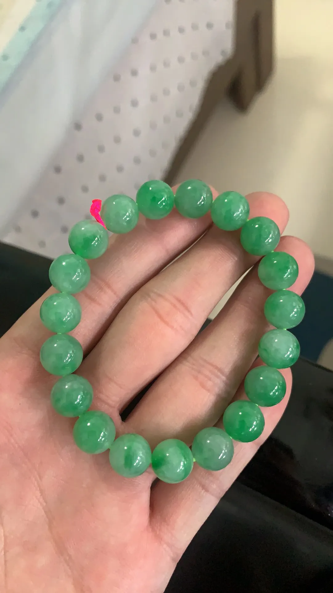 缅甸天然翡翠A货，卡10冰糯种满绿圆珠手串手链，尺寸：10mm/19颗