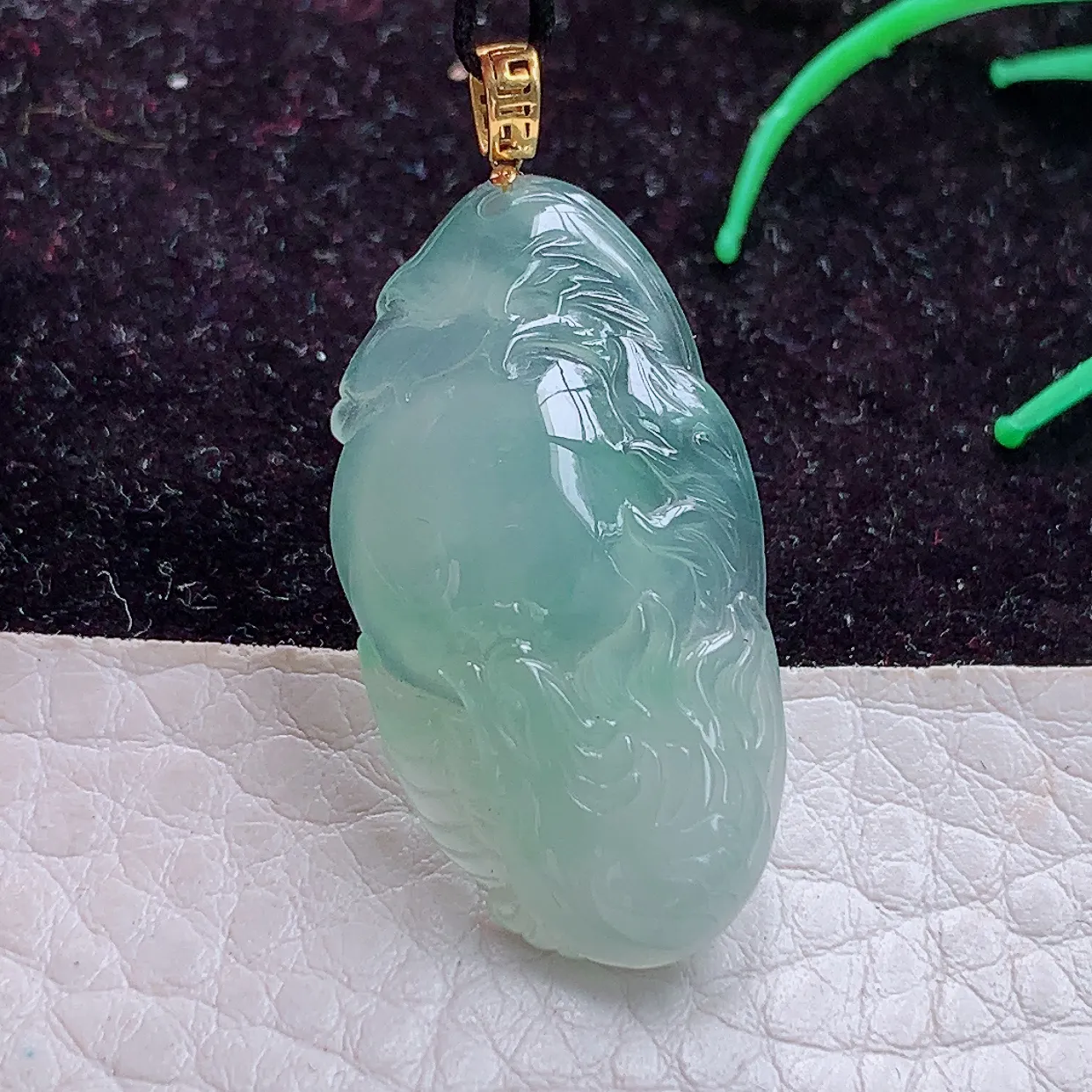 实拍lz 缅甸翡翠A货清爽冰透凤凰展翅百年好合玉吊坠 玉挂件31*16.6*5.5mm