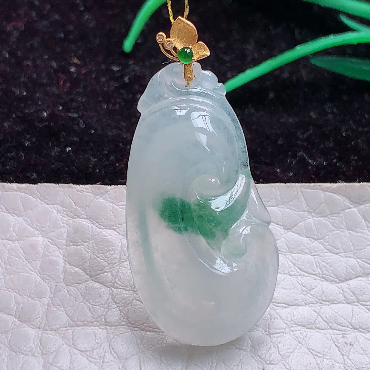 实拍x54 18k镶嵌缅甸翡翠A货冰飘花如意 玉如意玉吊坠 玉挂件36.5*16.5*5.1mm