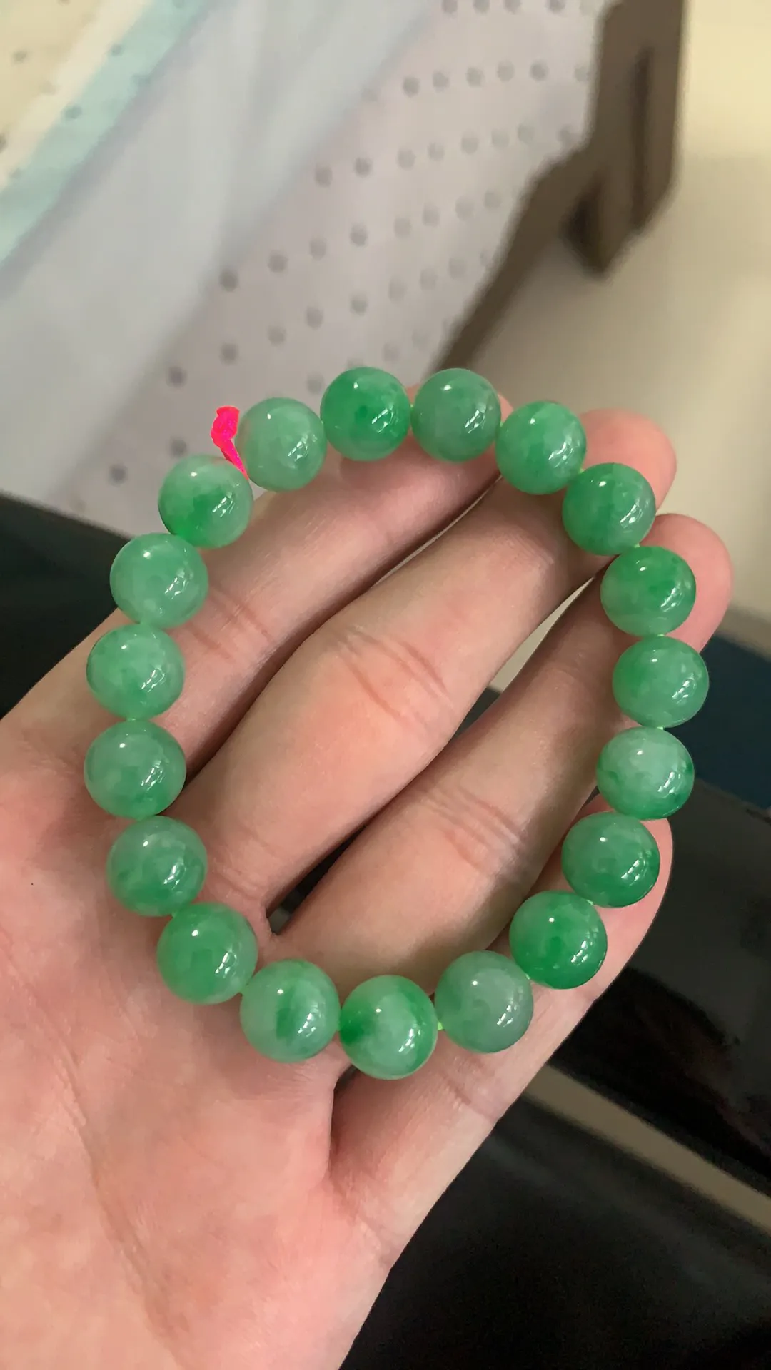 缅甸天然翡翠A货，卡10冰糯种满绿圆珠手串手链，尺寸：10mm/19颗