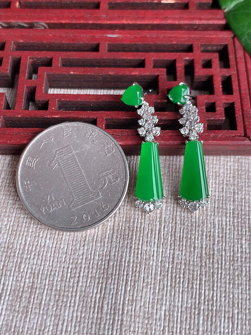 缅甸a货翡翠ddj老坑冰种18K金镶嵌阳绿无事牌耳坠 整体12.5×6×4.3mm 4.36