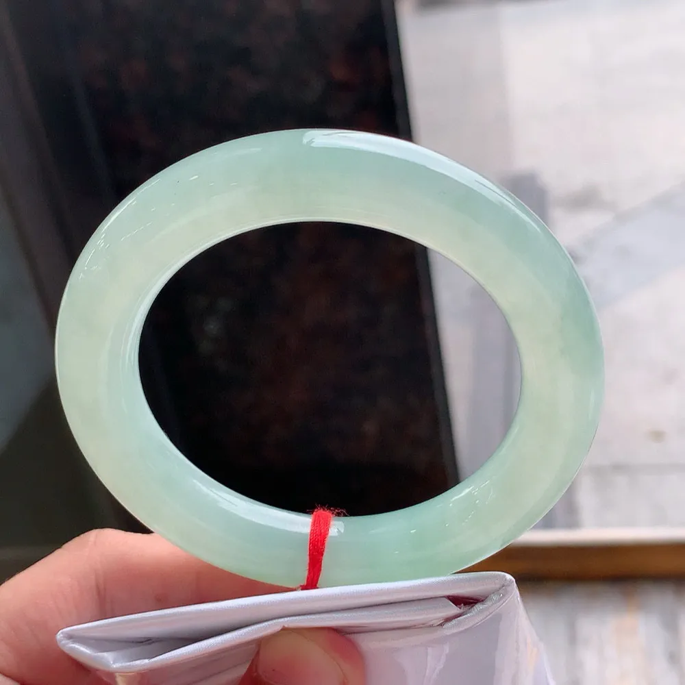 圆条高冰绿 无瑕 尺寸:58.5/12.1/12.4 种色兼备🥰🥰