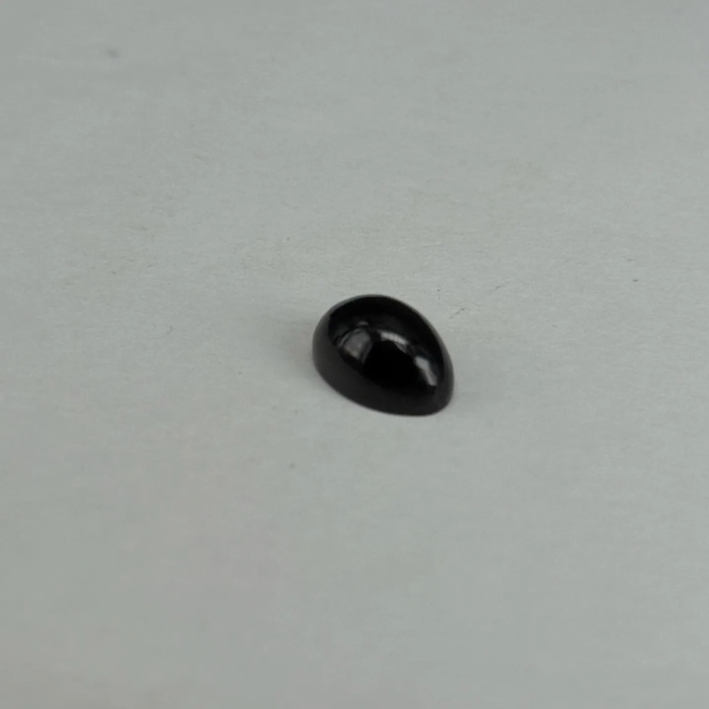 精品墨翠蛋面裸石 种好色正 黑度极好 打灯通透 尺寸12