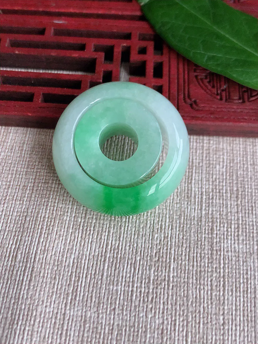 缅甸a货翡翠ddj老坑冰种子母飘阳绿扳指路路通吊坠两用款 扳指尺寸21.6×12×5.2路路通19.