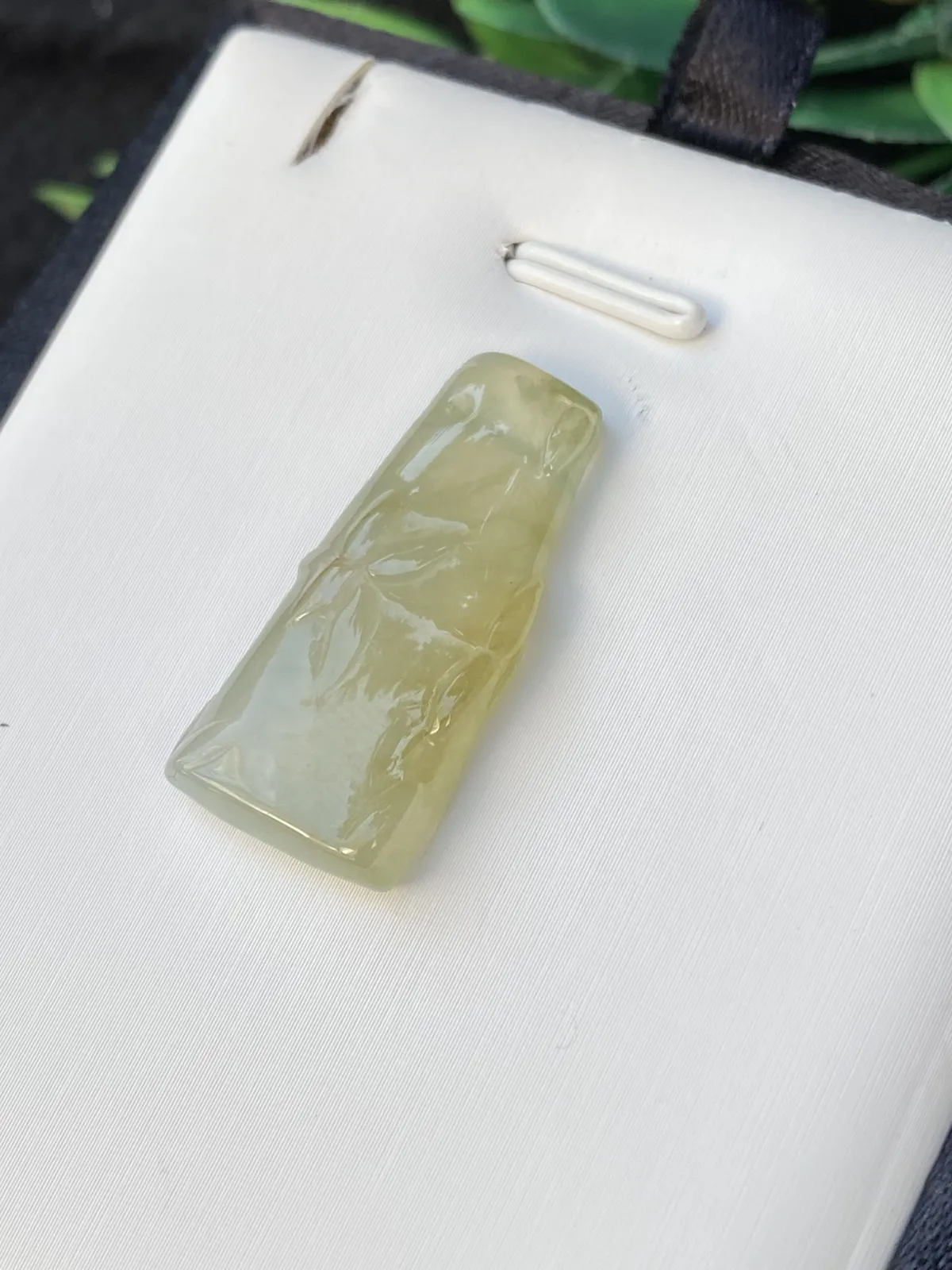 推荐【冰黄翡幸福节节高升】避纹雕刻，难得的天然无烧黄翡，冰糖块，色泽金黄，水润，冰透起光，细腻起胶，种水很好，品相佳，超值～～