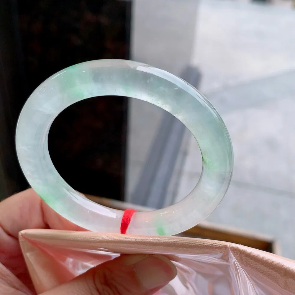 圆条玻璃种阳绿 微纹 尺寸:50.9/9.6 种水好️️