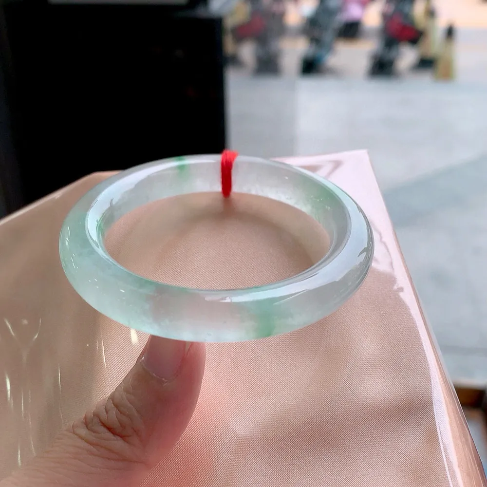 圆条玻璃种阳绿 微纹 尺寸:50.9/9.6 种水好️️