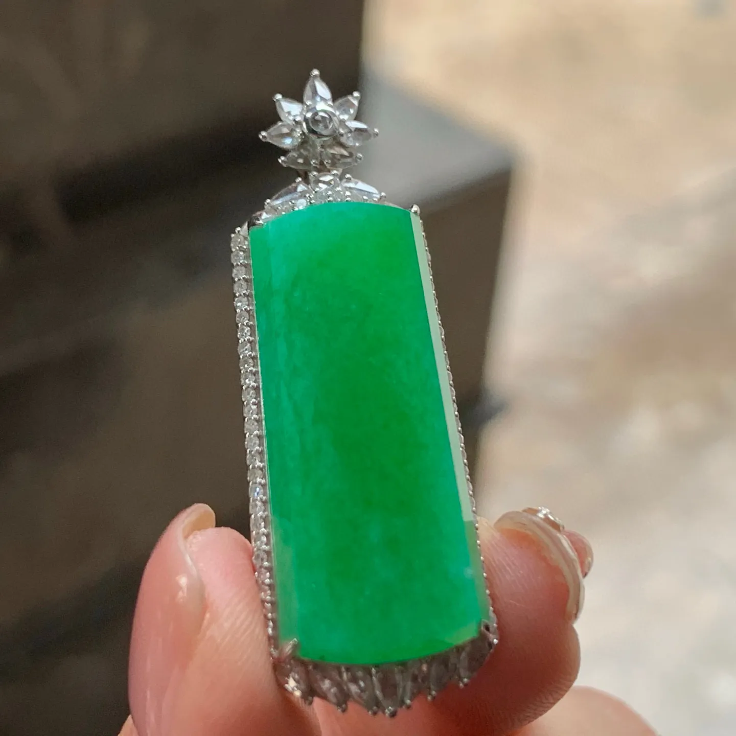 满色无事牌，颜色漂亮，真金镶嵌，精致