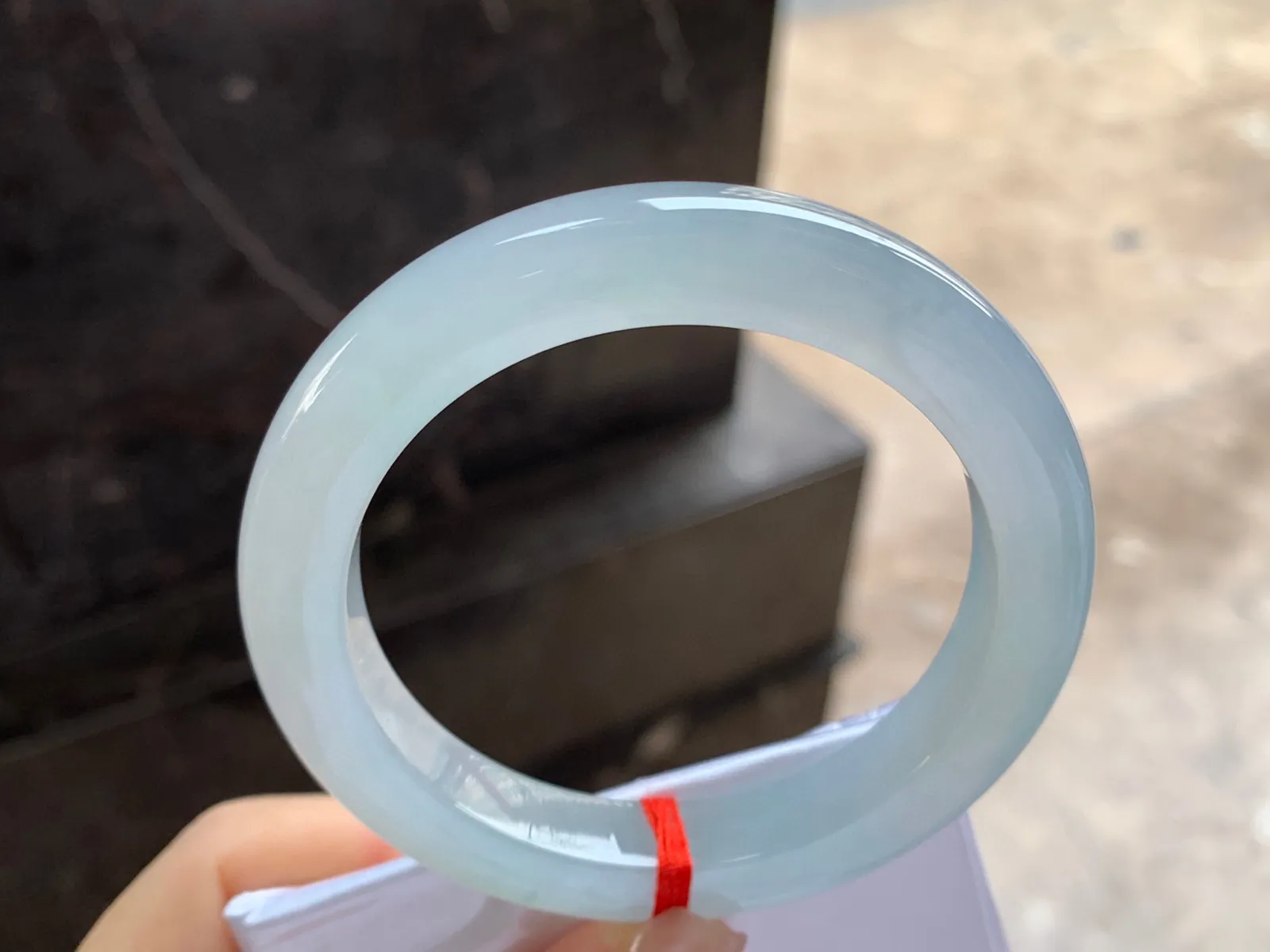 糯冰种手镯
尺寸：54.4-9.6-9.4mm
种水好 小清新 上手好看