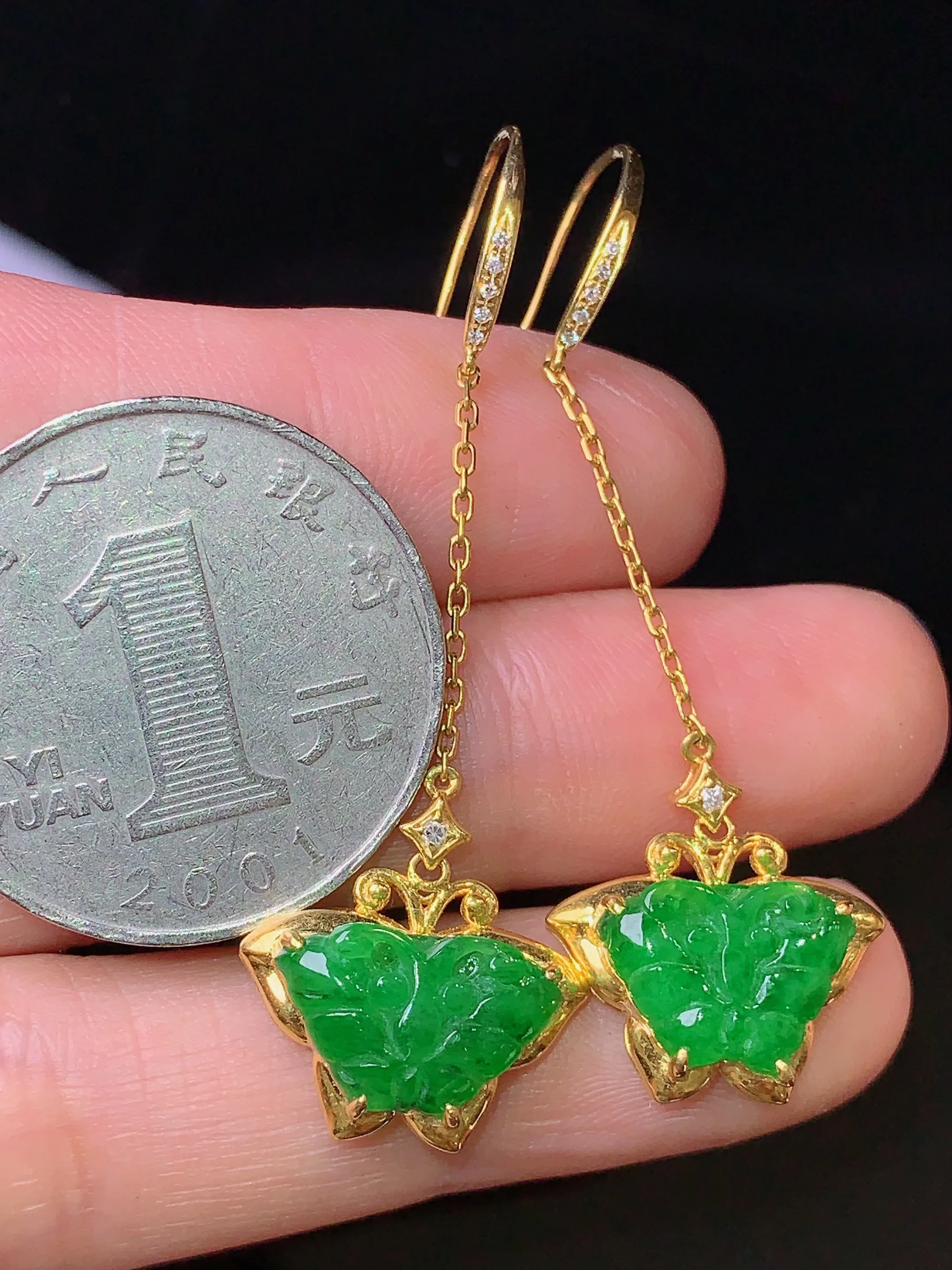 18k金钻镶嵌满绿蝴蝶耳坠 玉质细腻 色泽清新艳丽 整体尺寸48.6*16*5