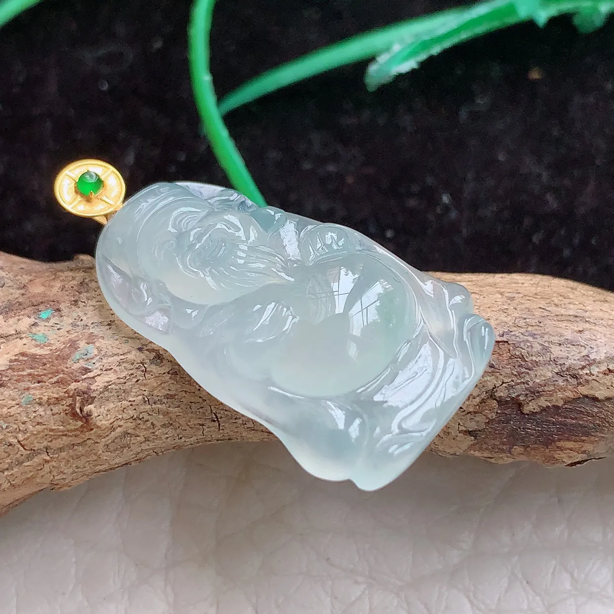 实拍x54 缅甸翡翠A货胶感冰起光财爷 财神爷玉吊坠 玉挂件27.8*14.5*4.6mm 18k