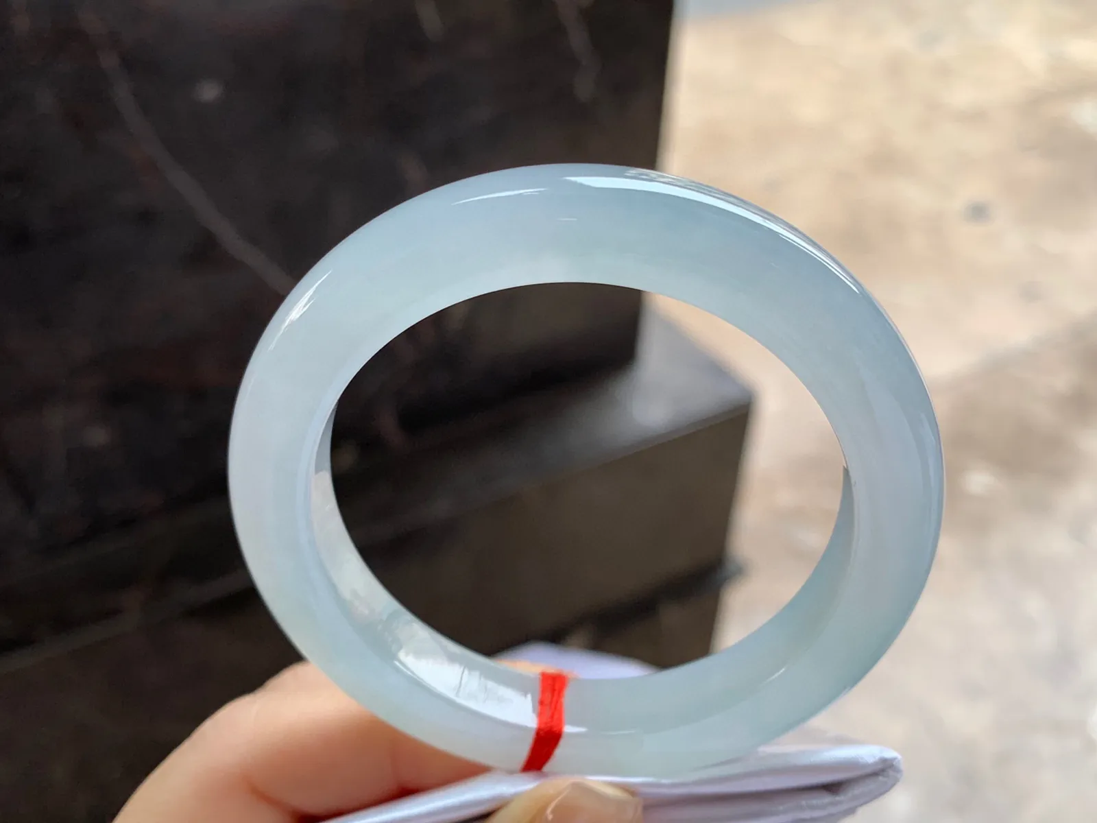 糯冰种手镯
尺寸：54.4-9.6-9.4mm
种水好 小清新 上手好看