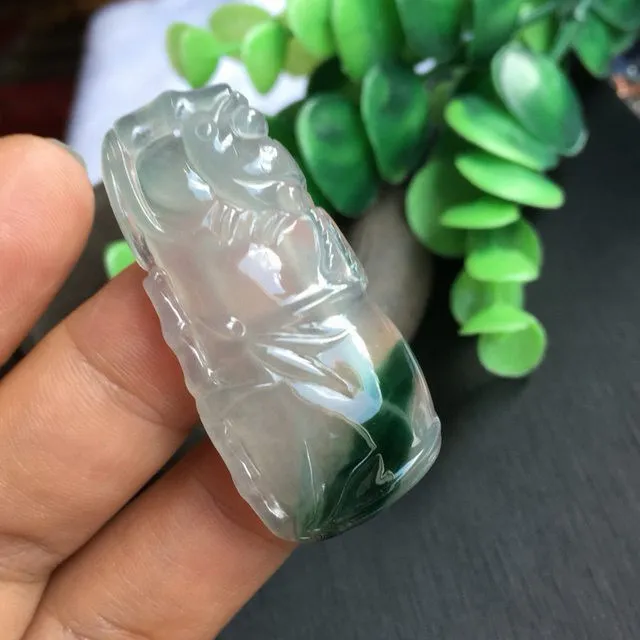 推荐【冰飘绿花竹节】喜鹊登枝，喜事连连，节节高升，起光，种水超好，种老细腻，冰透，飘花飘逸，品相佳，超值～～