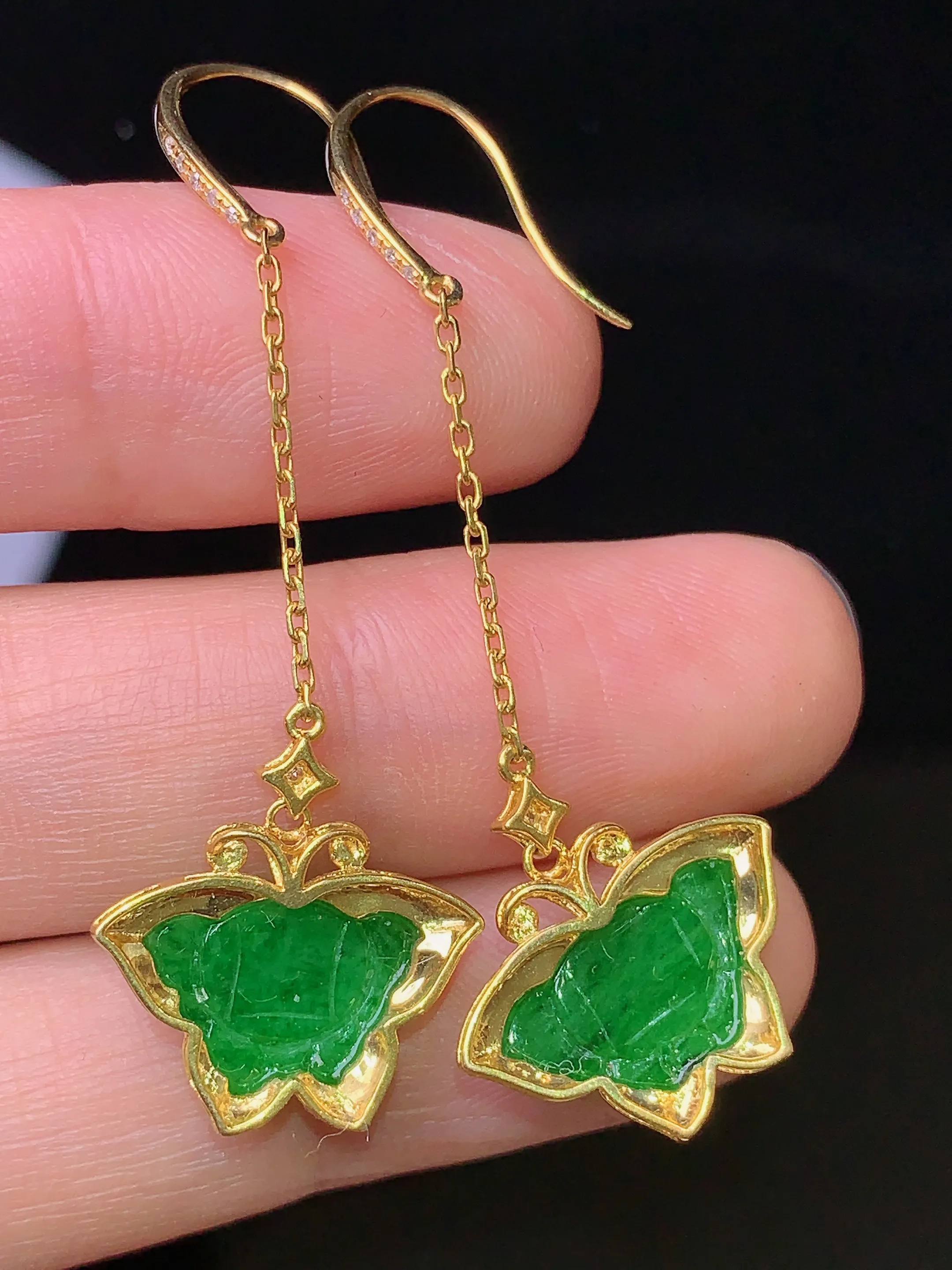 18k金钻镶嵌满绿蝴蝶耳坠 玉质细腻 色泽清新艳丽 整体尺寸48.6*16*5