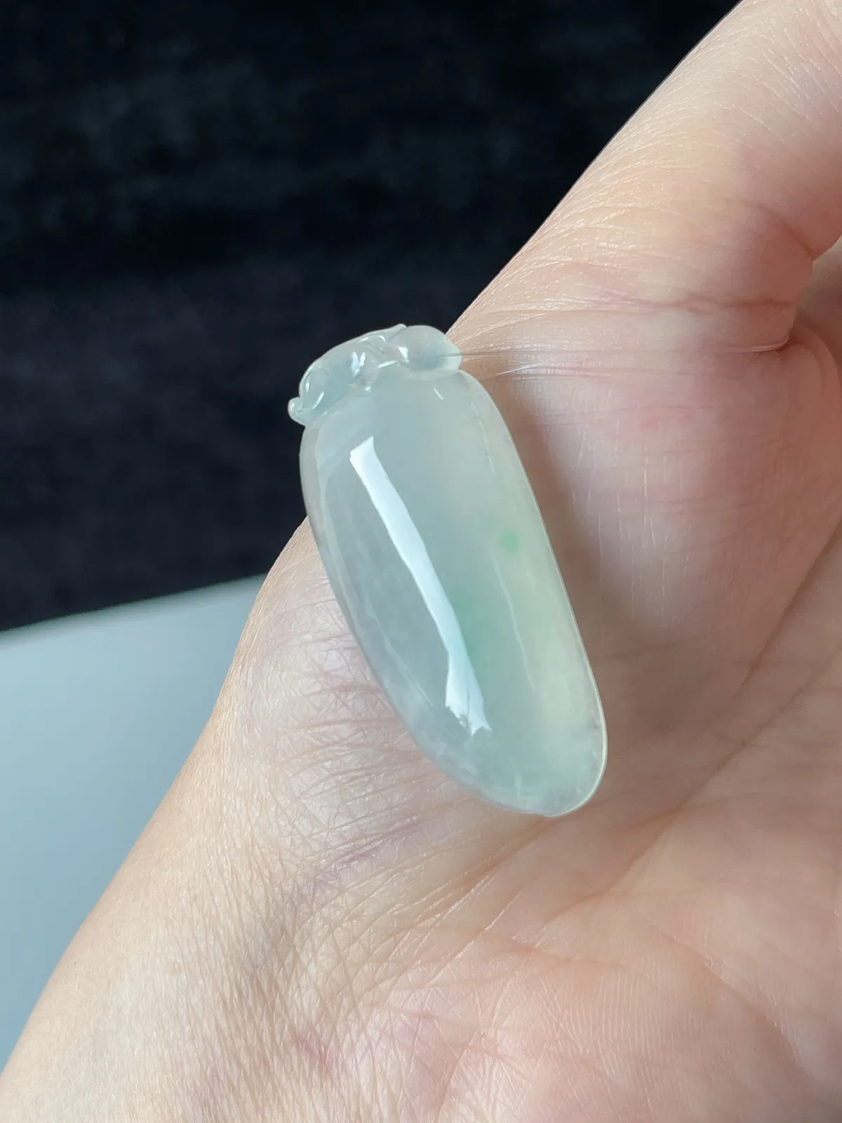 翡翠冰糯种淡绿色福瓜