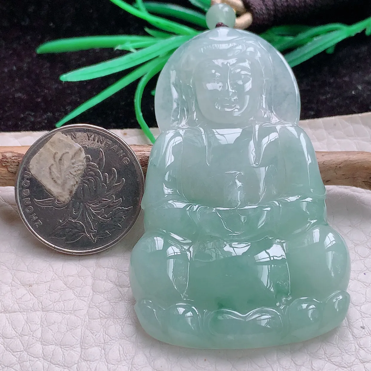 实拍zen 缅甸翡翠A货胶感清新正庄观音 大观音玉吊坠 玉挂件65.8*48*6mm