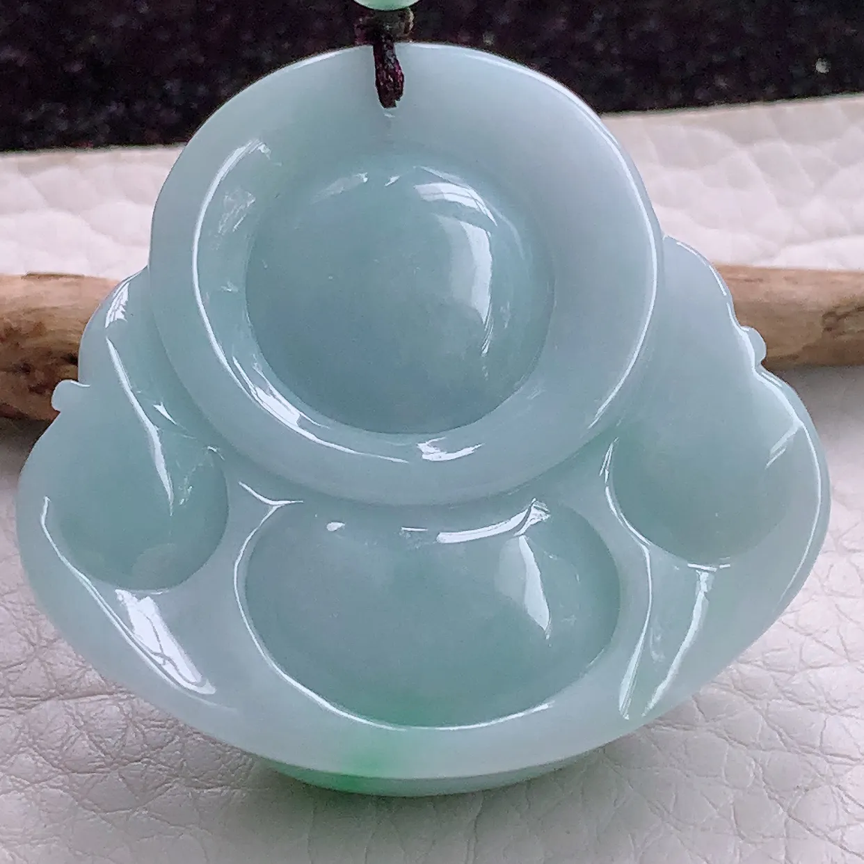 实拍zen 缅甸翡翠A货胶感飘绿饱绿佛公 开心佛玉吊坠 玉挂件42*44.6*12.8mm