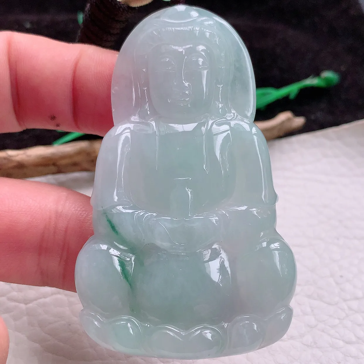实拍zen 缅甸翡翠A货胶感飘花正庄观音 大观音玉吊坠 玉挂件72*43.2*7mm