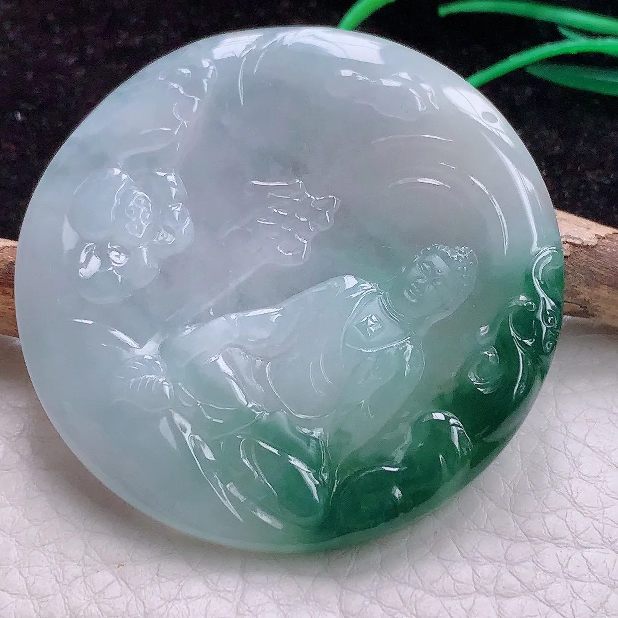 实拍sd缅甸翡翠A货冰胶飘花花开见佛 阿弥陀佛玉吊坠 玉挂件54*5.5mm