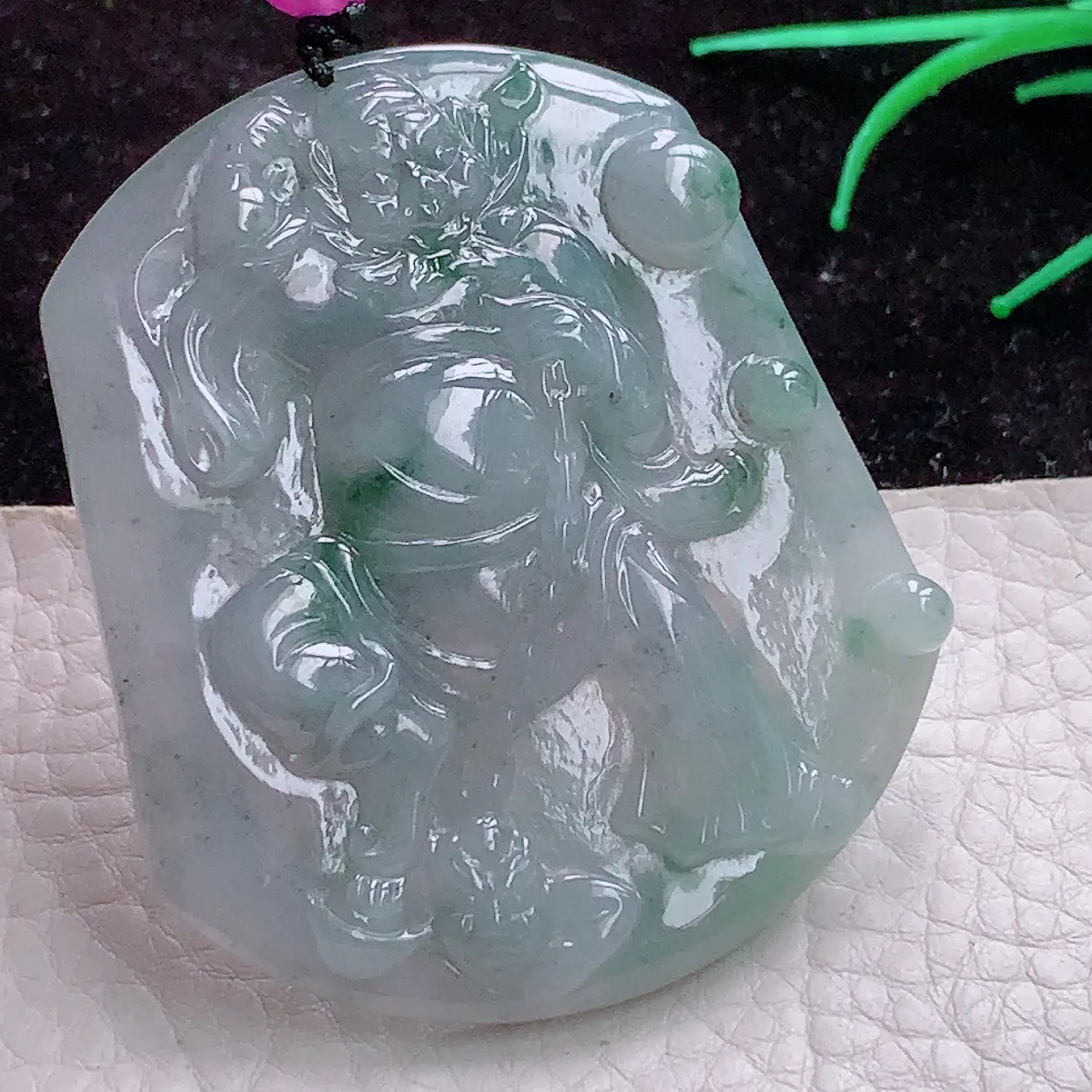 实拍t缅甸翡翠A货冰胶飘花生肖守护神不动冥王玉吊坠 玉挂件57*48.8*6.3mm