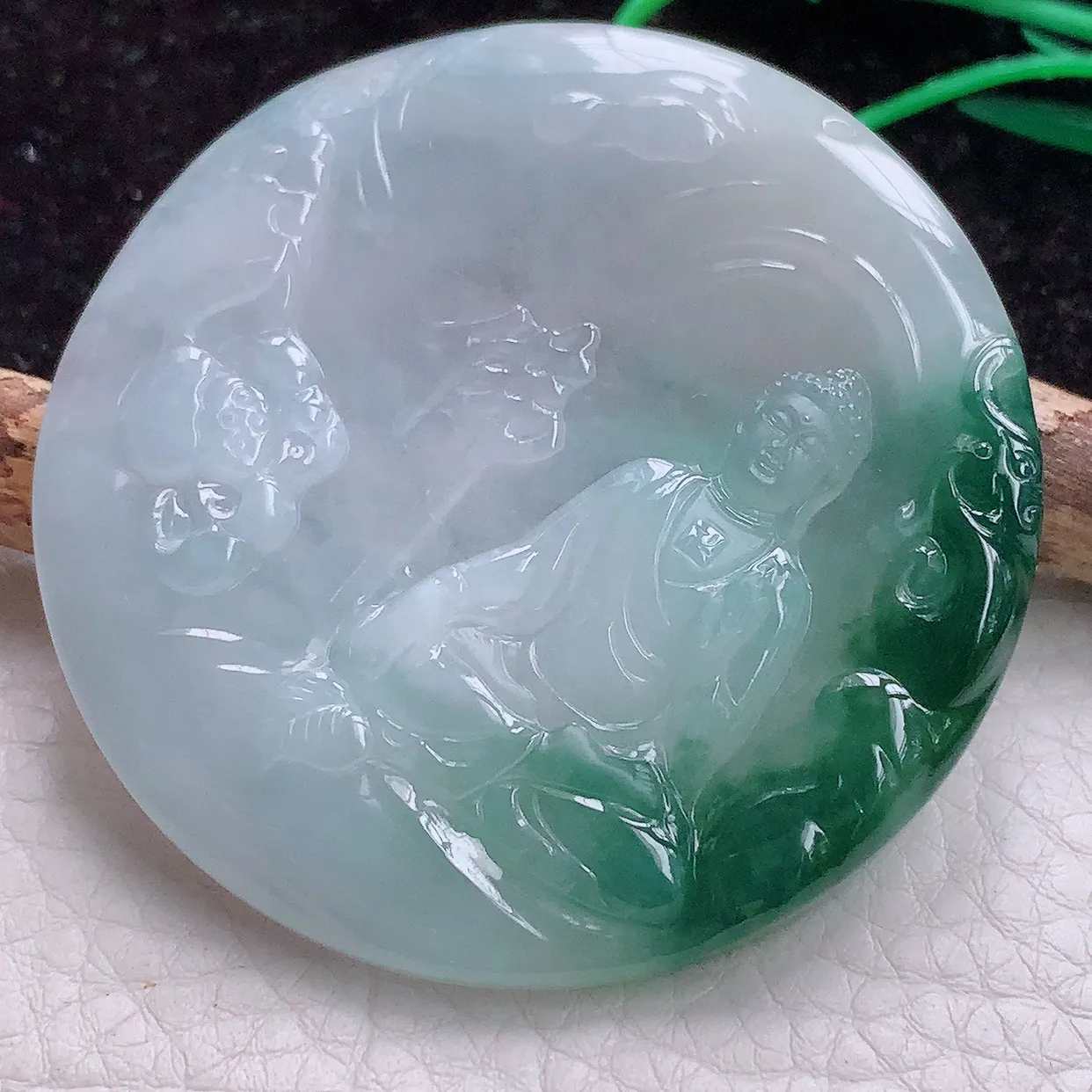 实拍sd缅甸翡翠A货冰胶飘花花开见佛 阿弥陀佛玉吊坠 玉挂件54*5.5mm