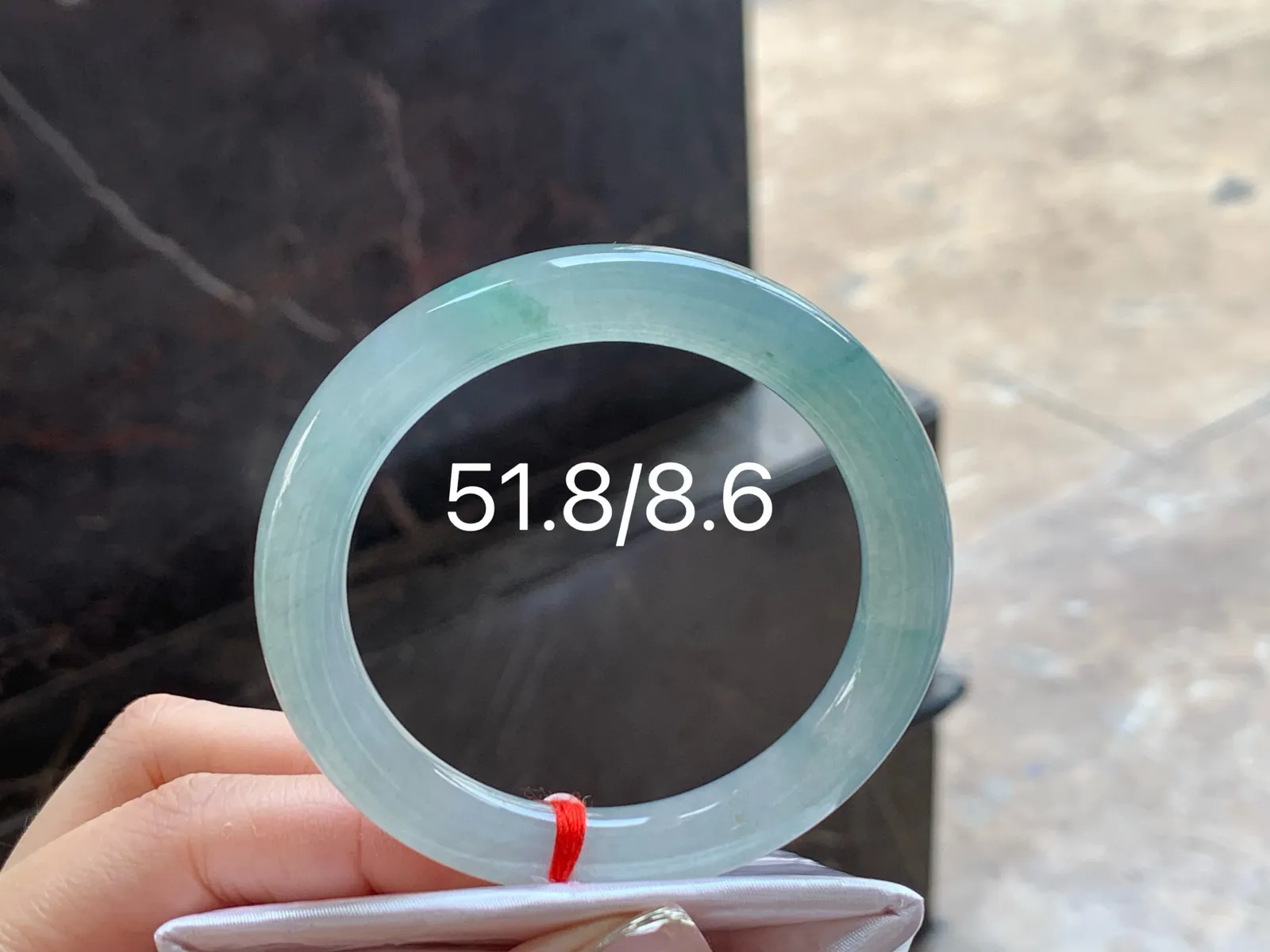 冰晴圆条手镯，底色漂亮，种好水足，51.8/8.6mm