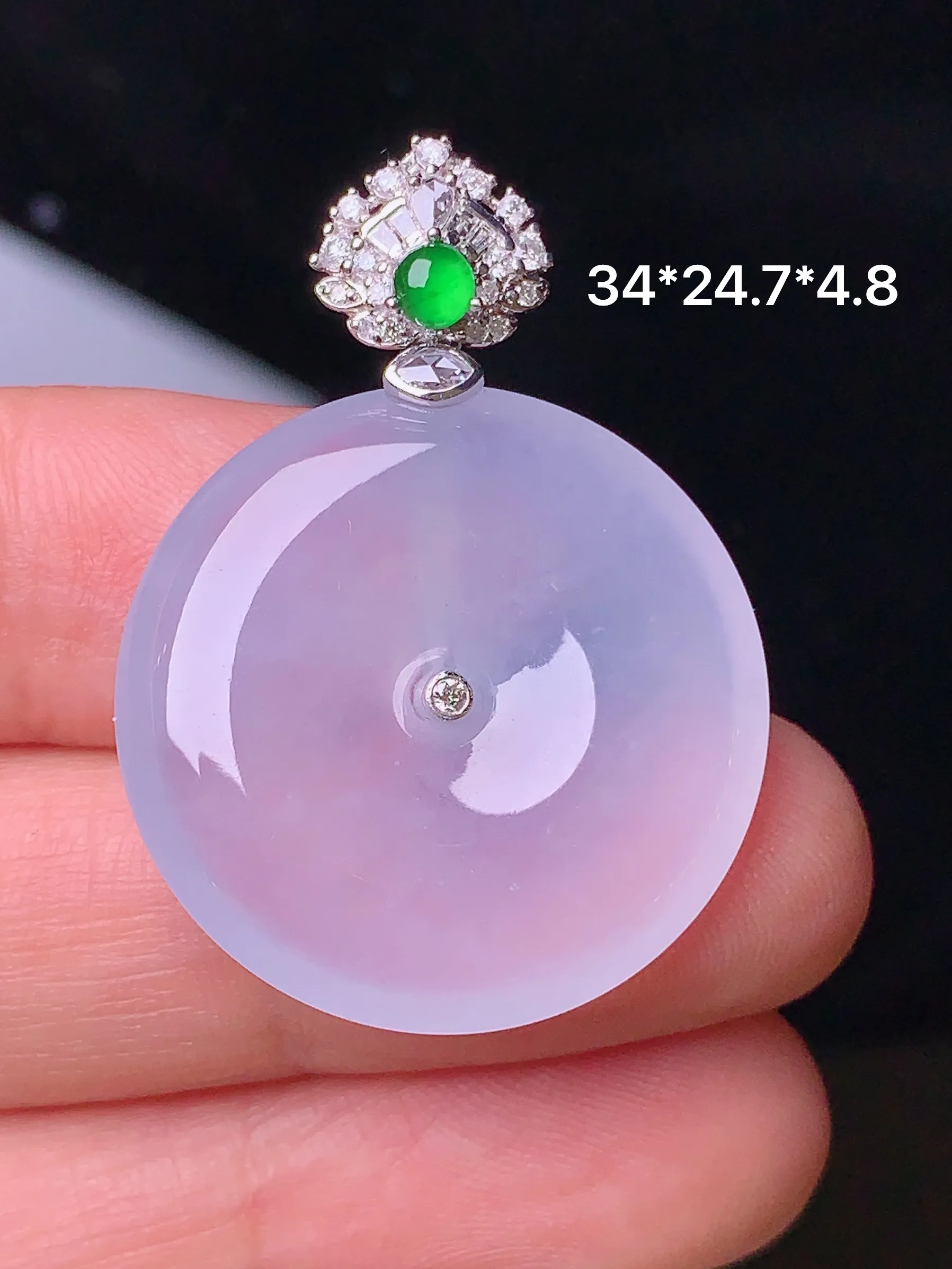 18k金钻镶嵌冰种平安扣吊坠 玉质细腻 色泽清新艳丽 整体尺寸34*24.7*4.8