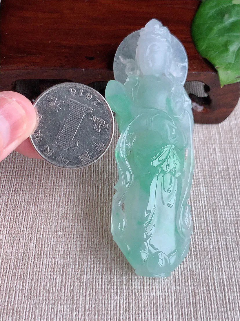 缅甸a货翡翠ddj老坑冰种飘绿观音吊坠 整体76×25.5×12mm 40.12