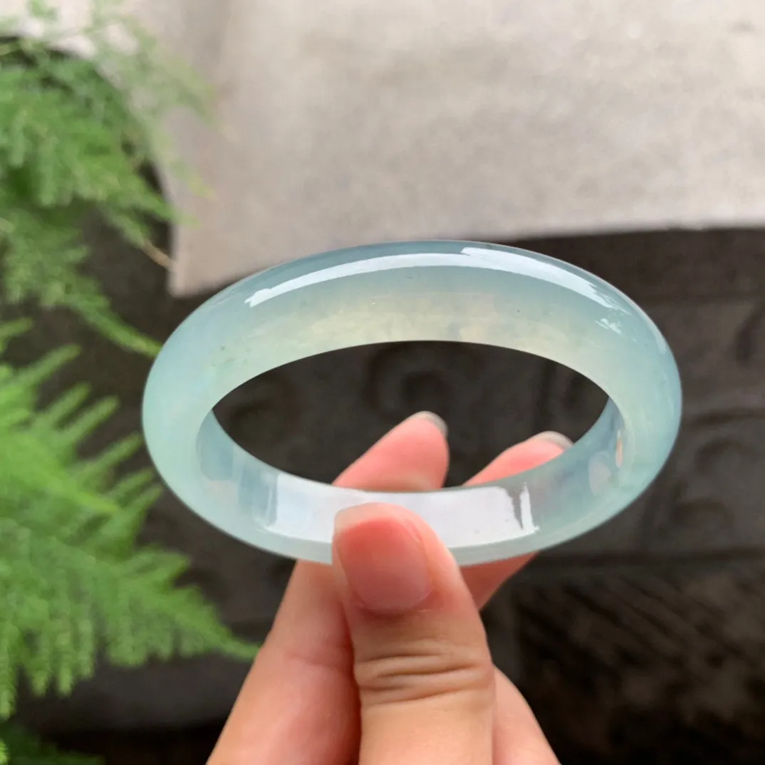 小圈口52.7-43.3-11.8-7.5 【高冰贵妃手镯】贵妃52 53可戴