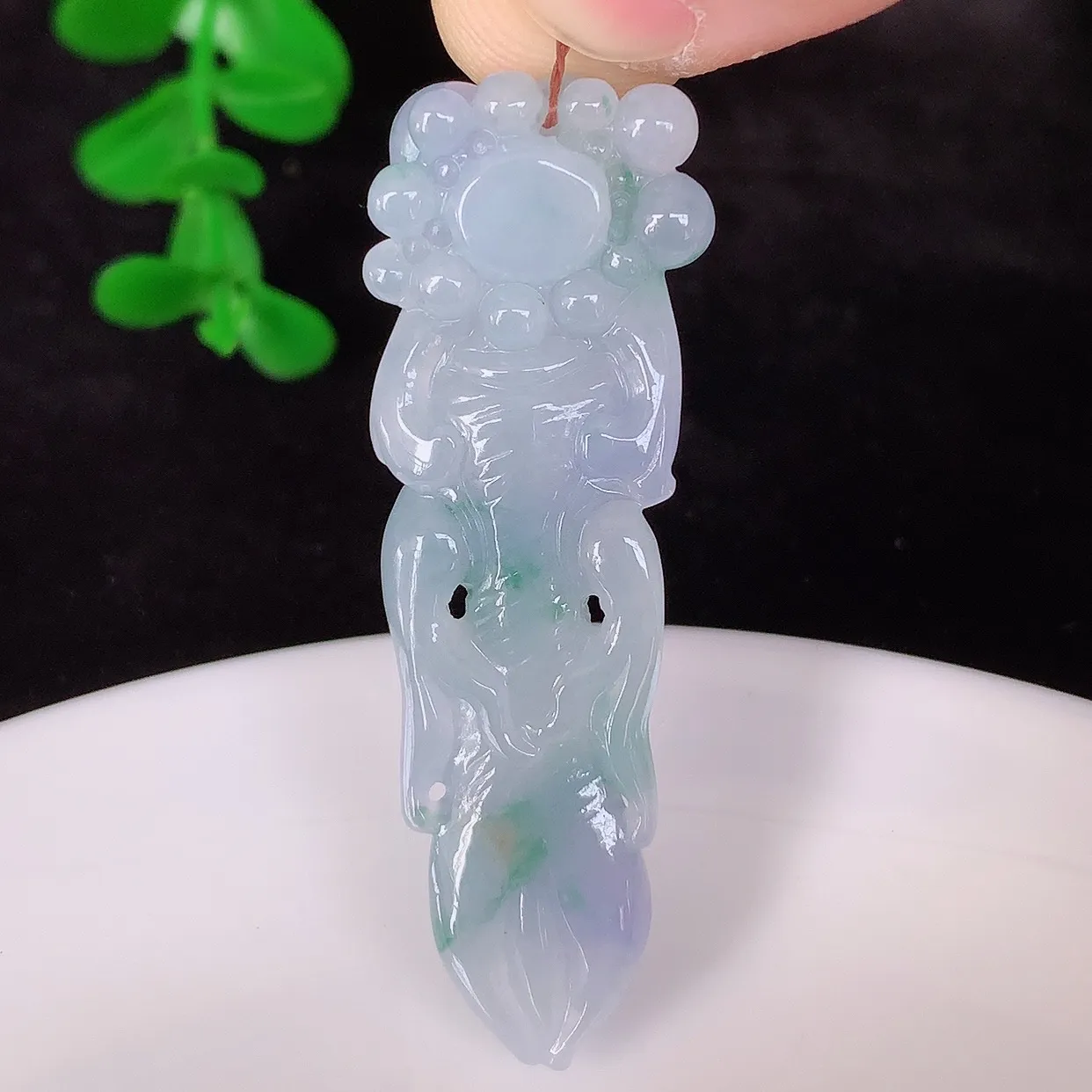 自然光实拍，冰润冰糯种春彩翡翠人生如意吊坠，种老水足，翠色灵动，寓意美好， 佩戴时尚出众！#89.15