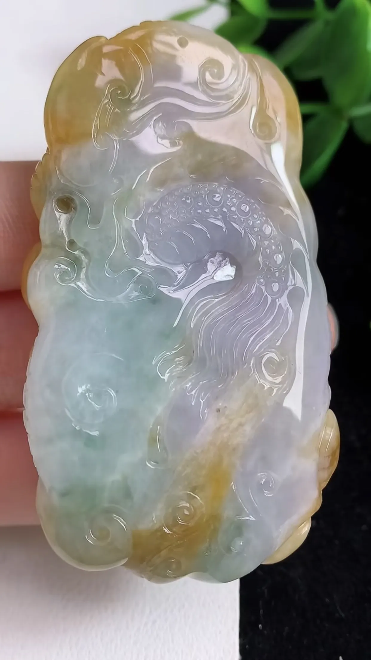 缅甸天然翡翠a货 老坑料起胶冰润 飘黄翡双彩霸气龙牌吊坠 大件厚装霸气 尺寸68-38-13.4mm y 63.08
