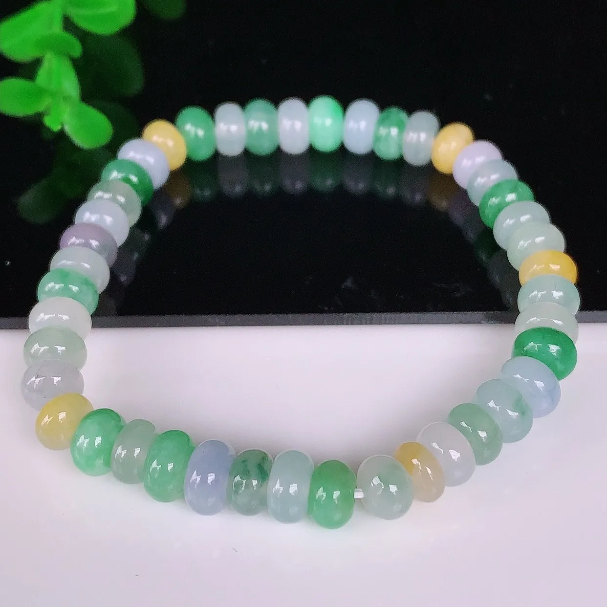 自然光实拍，冰润冰糯种多彩算盘珠翡翠手串手链，种老水足，冰清玉润  颜色漂亮  #46.17取一尺寸6.5*4.5mm