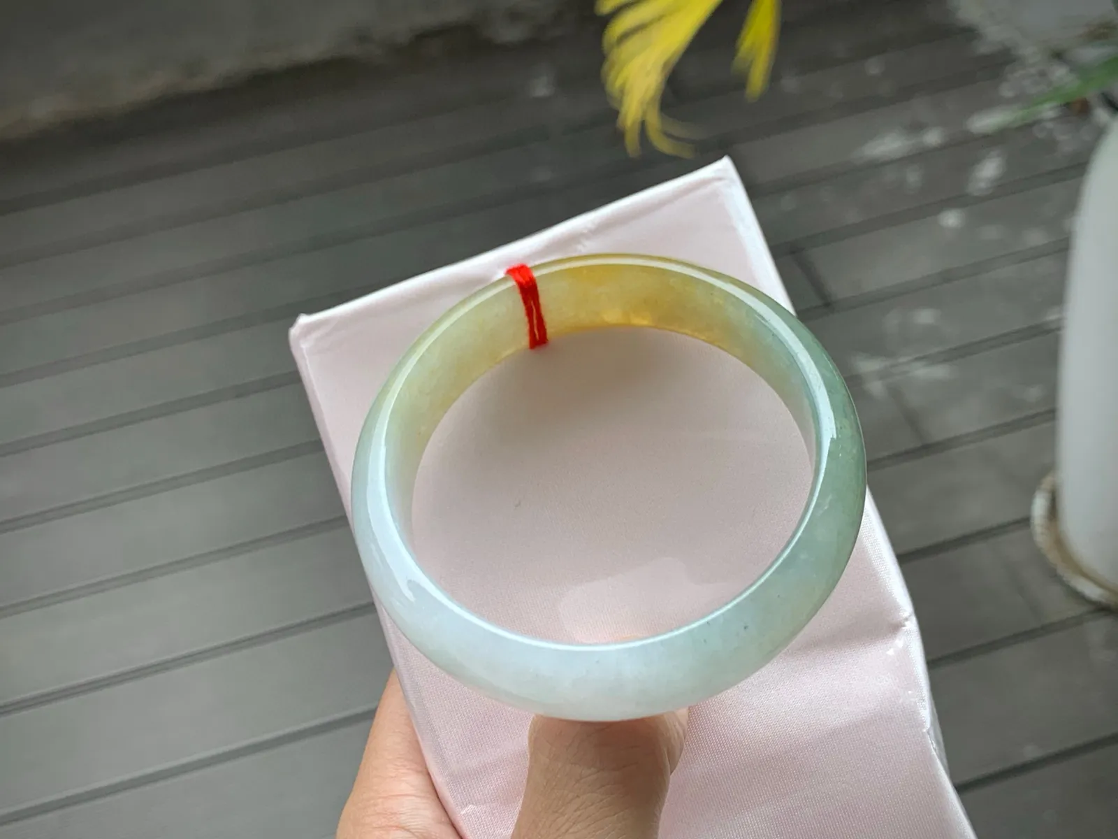  . 58-15.5-7.8mm
冰黄手镯，跟上同料，招财黄翡，实物美丽，性价比～
