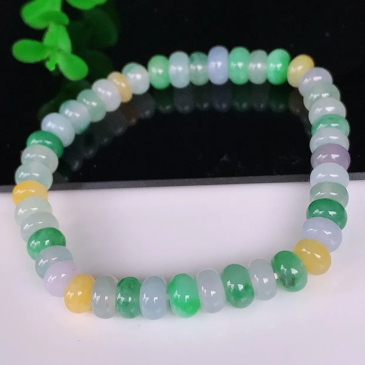 自然光实拍，冰润冰糯种多彩算盘珠翡翠手串手链，种老水足，冰清玉润  颜色漂亮  #46.17取一尺寸6.5*4.5mm