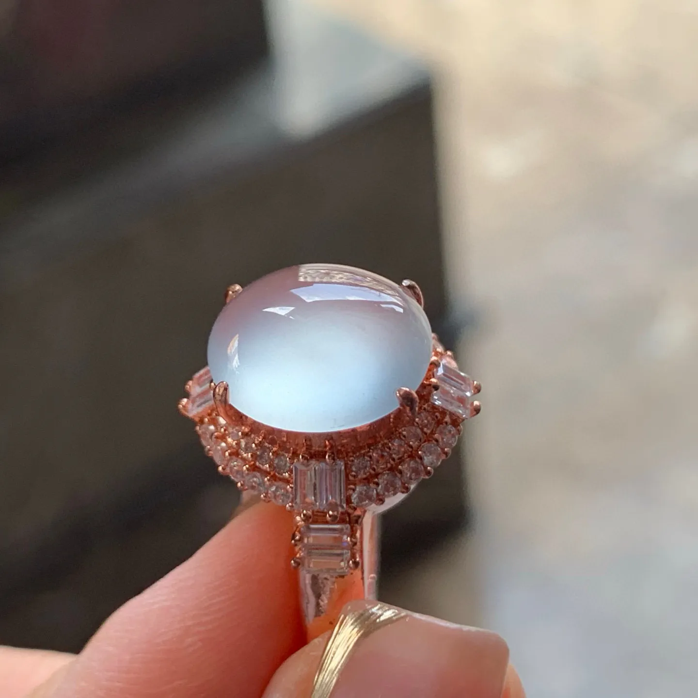 冰种蛋面
起光