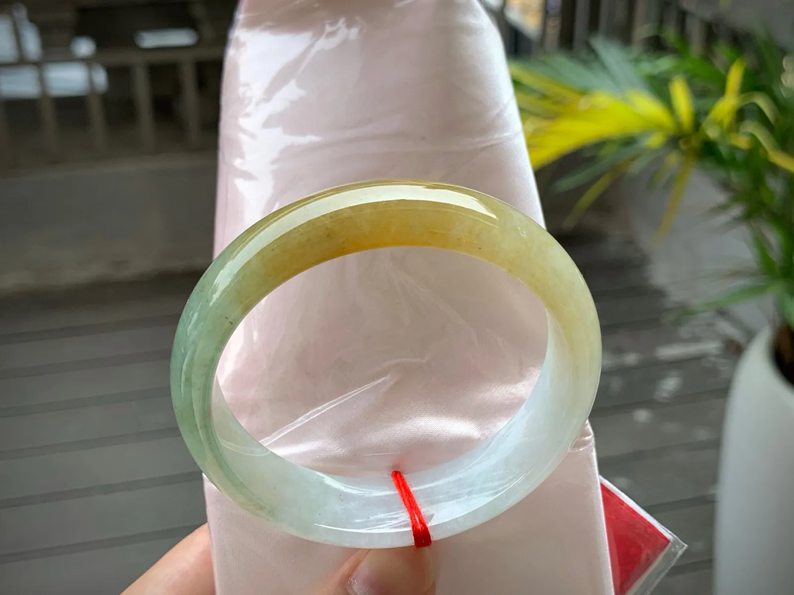  . 58-15.5-7.8mm
冰黄手镯，跟上同料，招财黄翡，实物美丽，性价比～