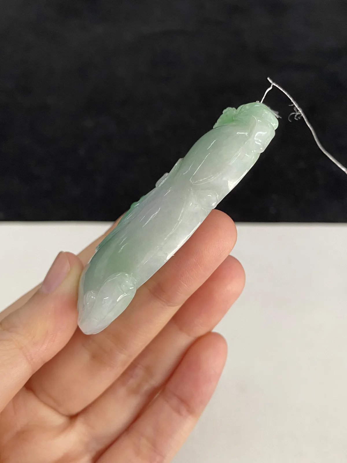 翡翠糯化种飘绿如意