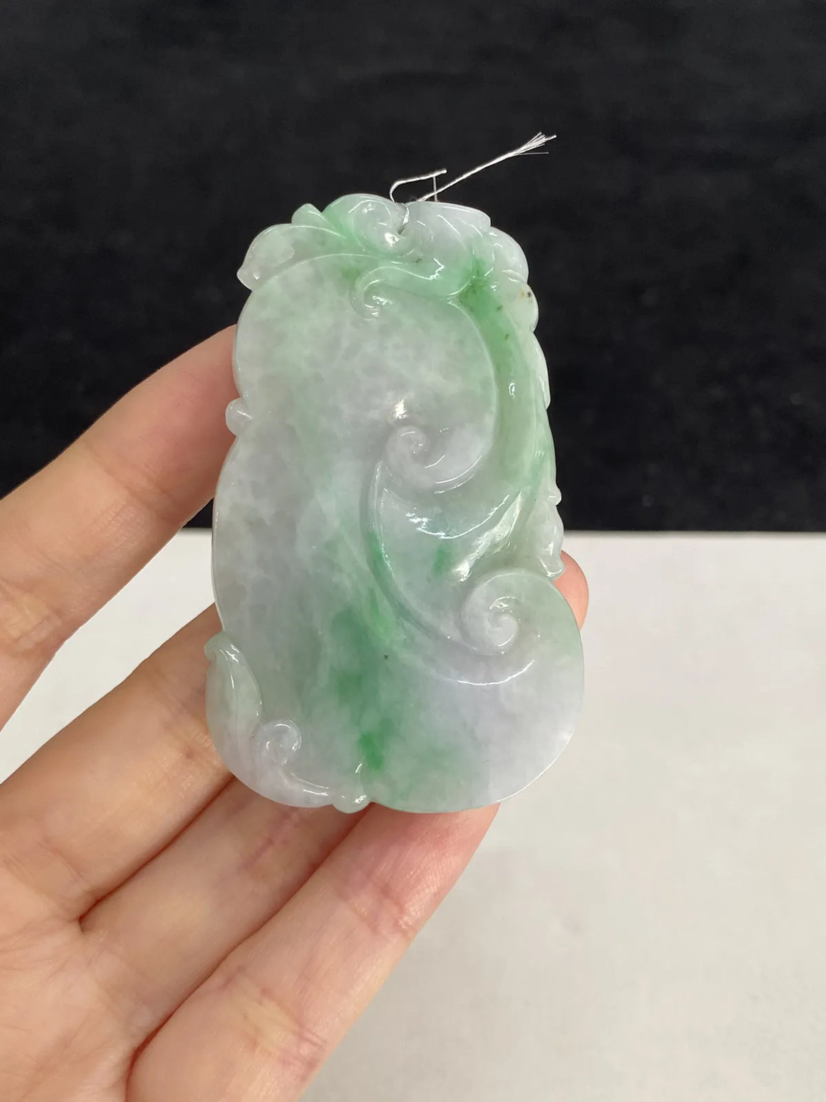 翡翠糯化种飘绿如意