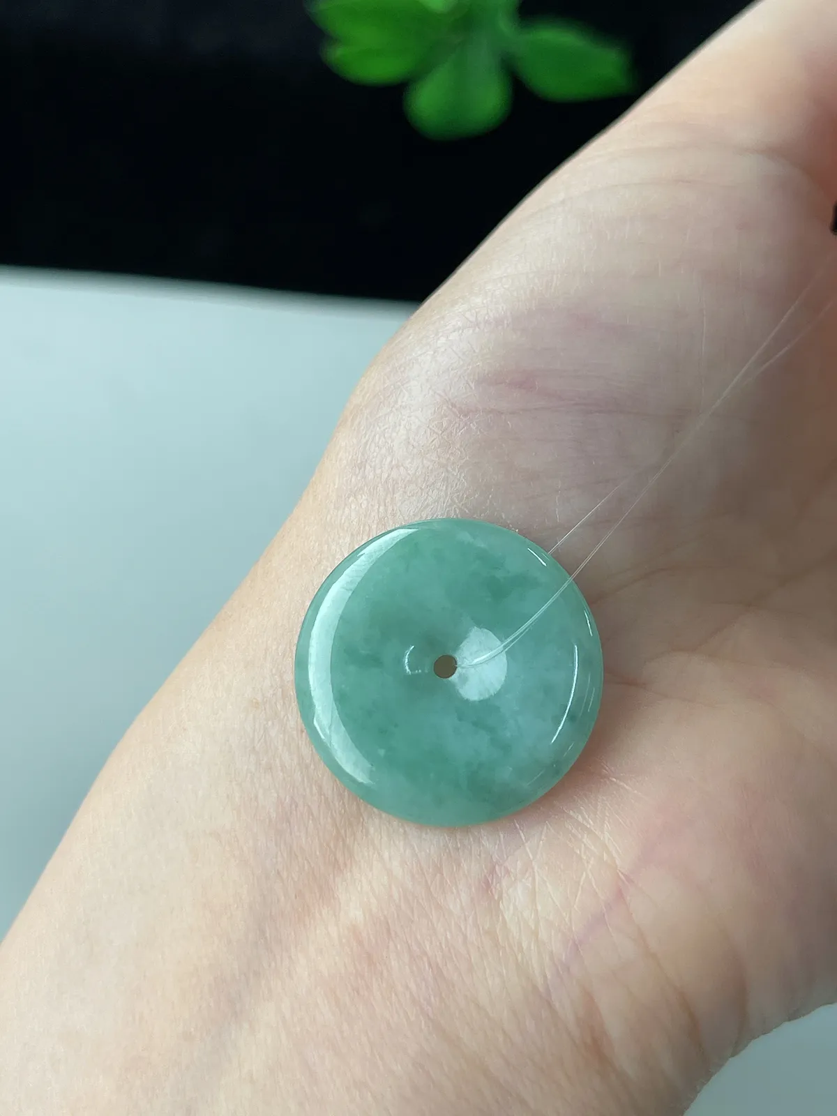 翡翠糯化种淡绿色平安扣
