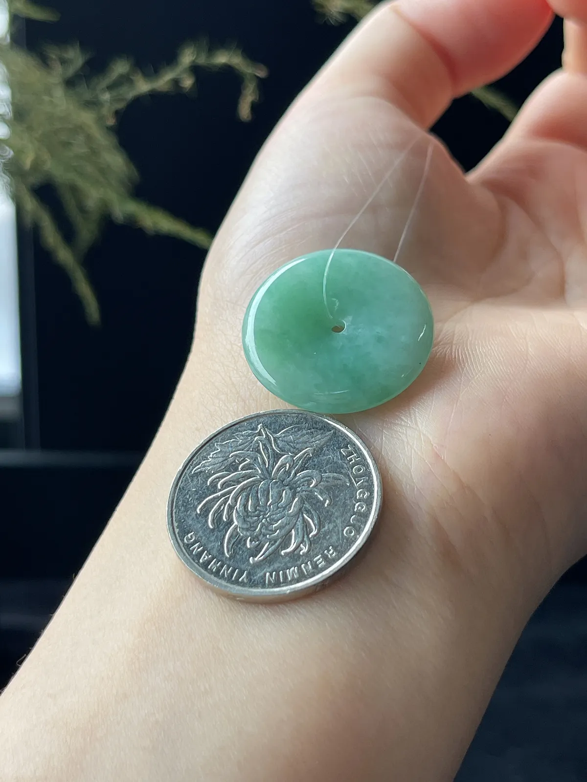翡翠冰糯种浅绿色平安扣